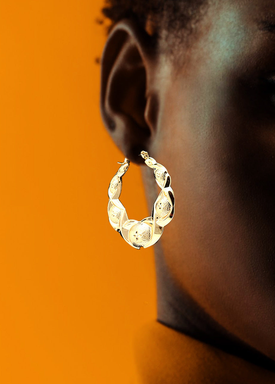 Oval Shaped Hugs Kisses Hollow Hoop Earrings